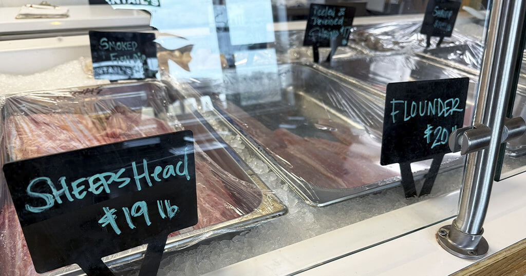 Greentails Seafood Market And Kitchen